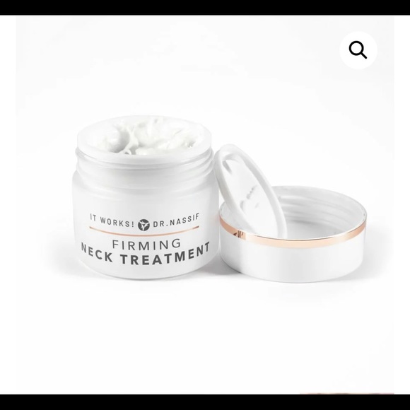 It Works! Skincare bundle - Picture 5 of 6